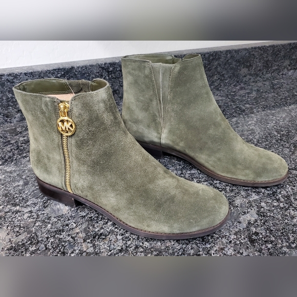 MICHAEL KORS Lainey Zip-Up Boots Padded Round Toe Logo Stretch Leather - Picture 5 of 13